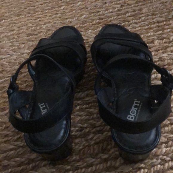 born black leather wedges - Picture 4 of 6